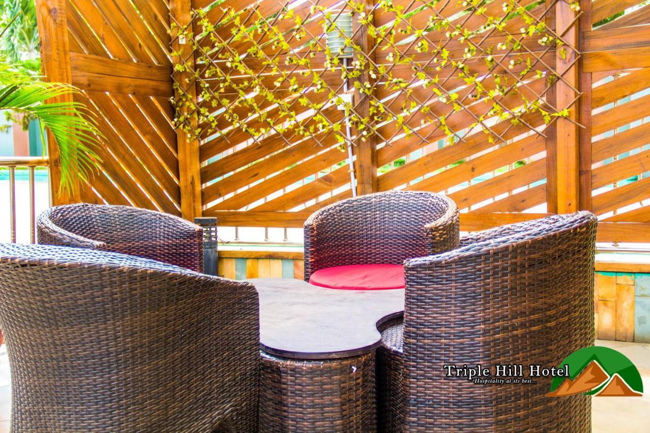 Triple Hill Hotel Weija エクステリア 写真