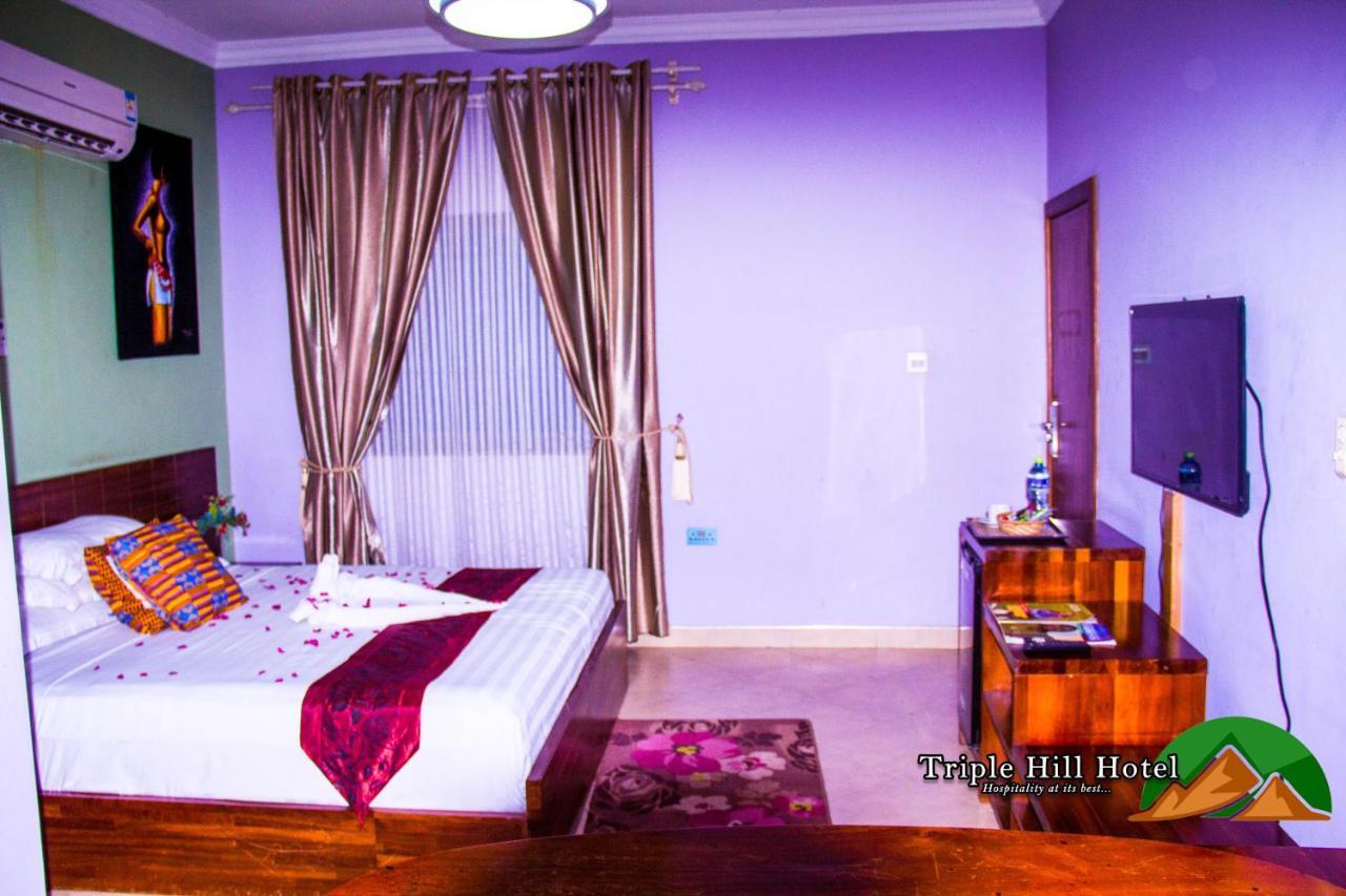 Triple Hill Hotel Weija エクステリア 写真