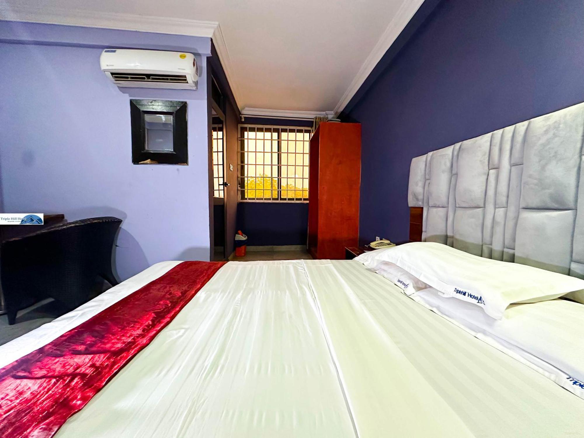 Triple Hill Hotel Weija エクステリア 写真